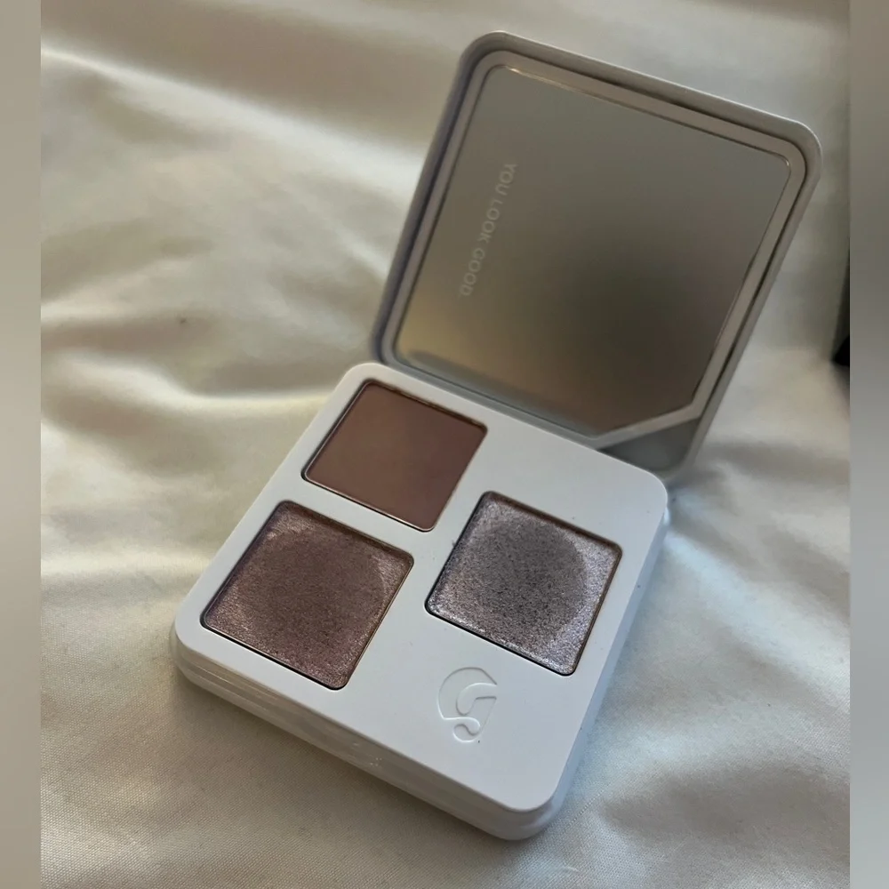 Make Up Bundle - Picture 7 of 12